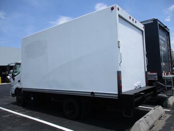 Used 2020 Hino 155 - photo 11