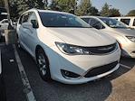 Used 2017 Chrysler Pacifica Minivan thumbnail 1