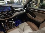 Used 2024 Toyota Highlander for sale #TF489955A - photo 5