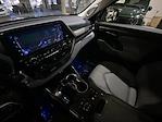 Used 2024 Toyota Highlander for sale #TF489955A - photo 9