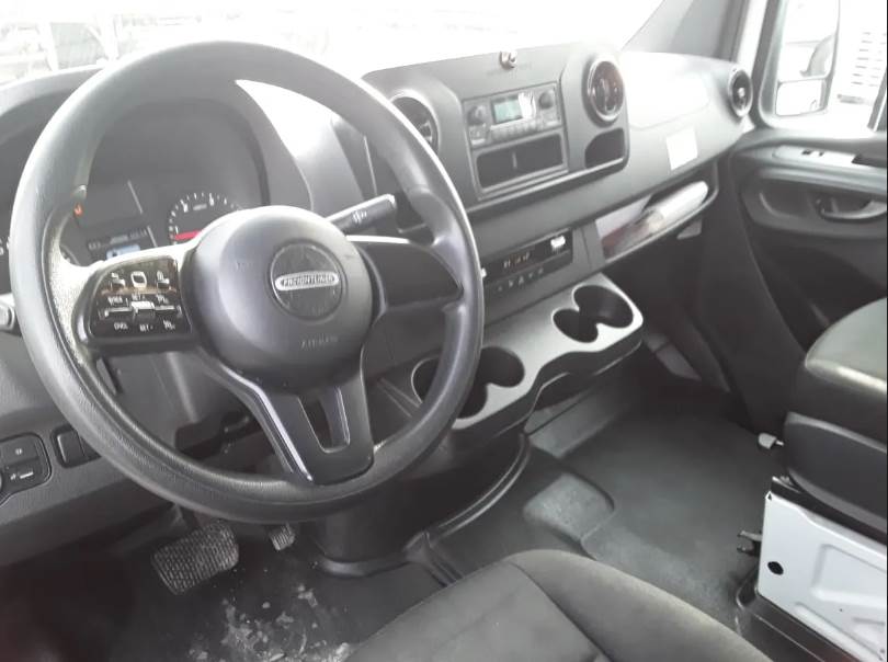 Used 2019 Freightliner Sprinter 3500 - photo 12