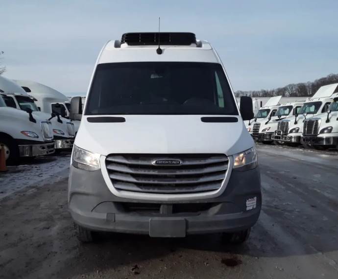 Used 2019 Freightliner Sprinter 3500 - photo 5