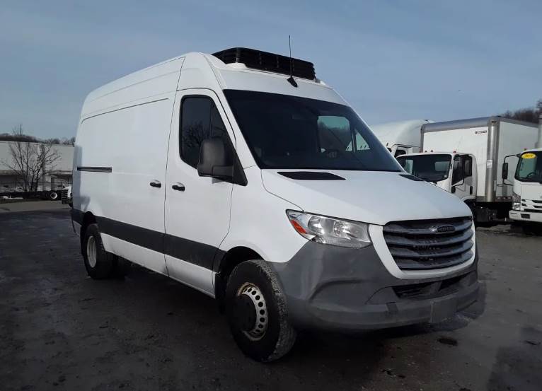 Used 2019 Freightliner Sprinter 3500 - photo 1