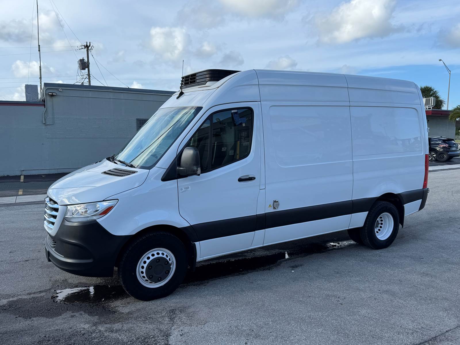 Used 2019 Freightliner Sprinter 3500 - photo 7