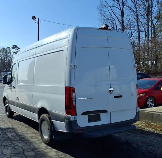 Used 2019 Freightliner Sprinter 3500 - photo 8