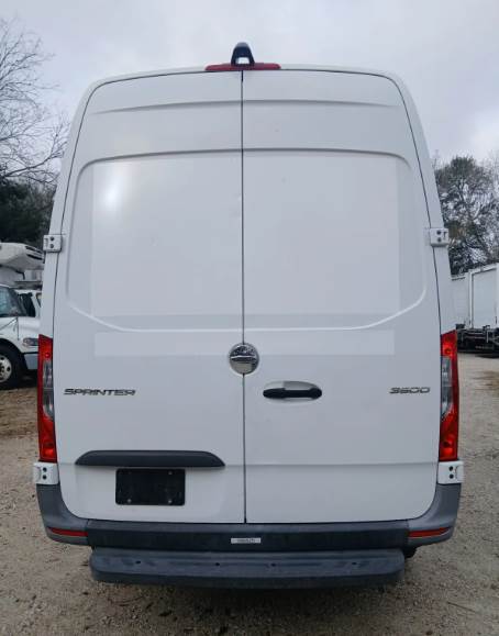 Used 2019 Freightliner Sprinter 3500 - photo 7