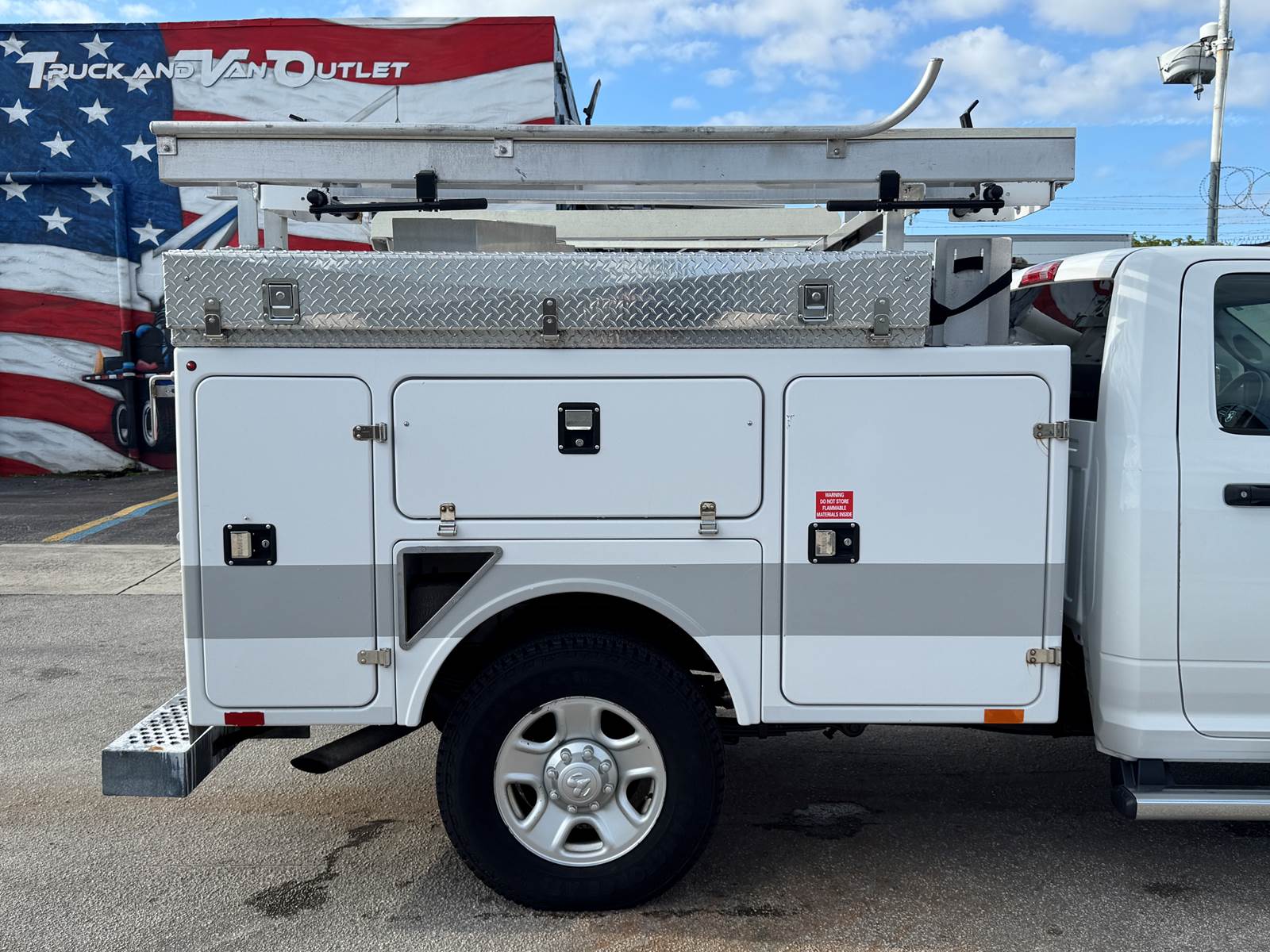 Used 2016 Ram 3500 - photo 19