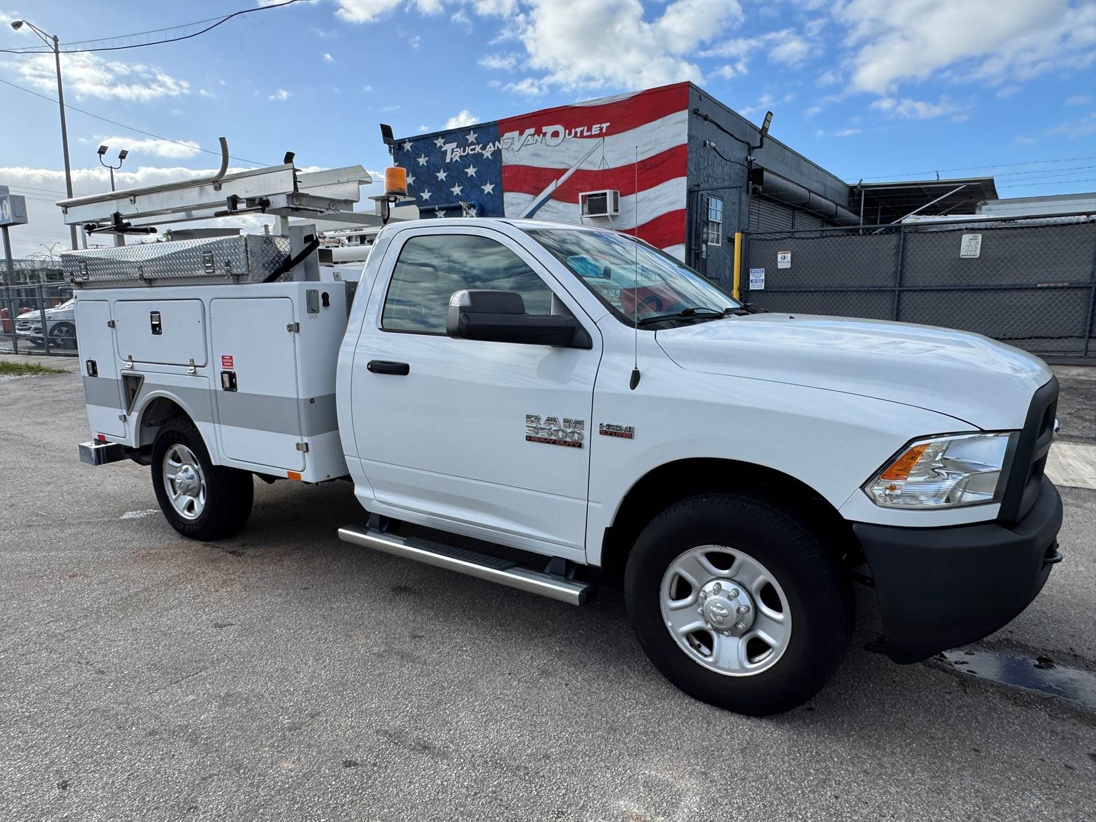 Used 2016 Ram 3500 - photo 21