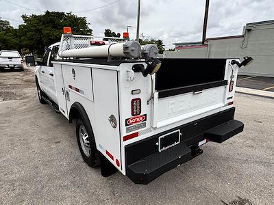 Used 2019 Chevrolet Silverado 2500 Crew Cab Service Truck for sale #217512 - photo 2