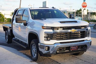 Used 2024 Chevrolet Silverado 2500 LT Crew Cab 4x4 Flatbed Truck for sale #222510 - photo 1