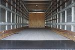 Used 2015 Isuzu NRR Regular Cab Mickey Truck Bodies Box Truck with Liftgate for sale #302053C - photo 24