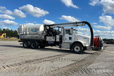 Used 2014 Kenworth T800 Cab Chassis for sale #389188 - photo 1