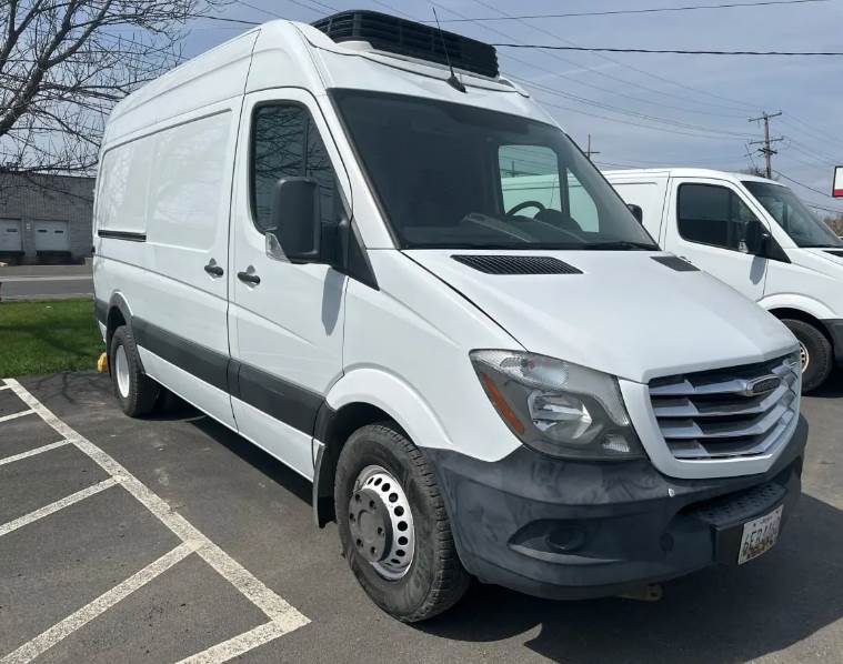 Used 2019 Freightliner Sprinter 3500 - photo 1