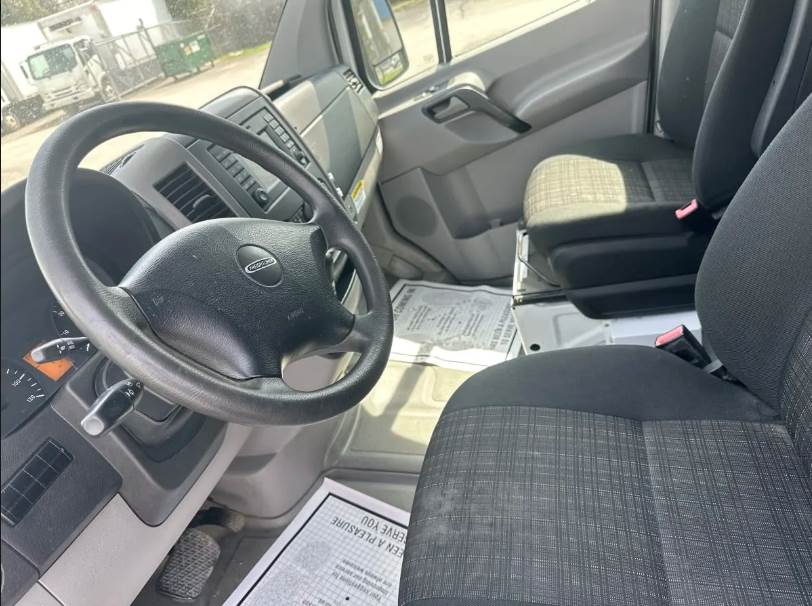 Used 2019 Freightliner Sprinter 3500 - photo 9