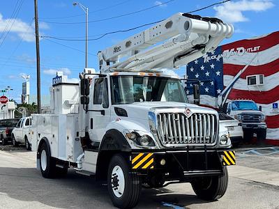 Used 2017 International WorkStar 7300 Bucket Truck for sale #654509A - photo 1