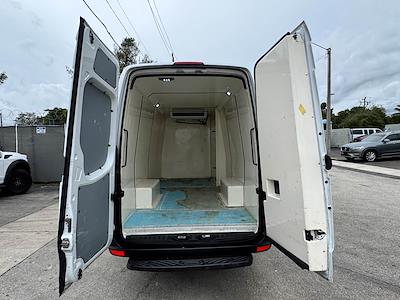 Used 2015 Freightliner Sprinter 2500 Refrigerated Body for sale #987832 - photo 2