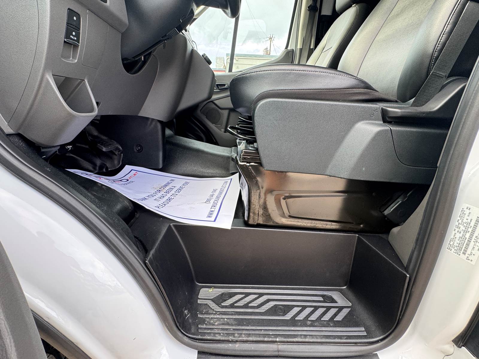 Used 2023 Ford E-Transit 350 - photo 50