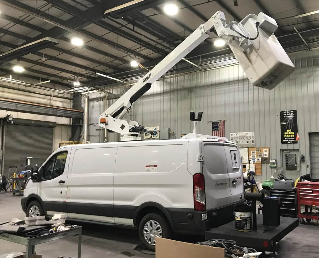 Used 2017 Ford Transit 350 - photo 2