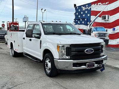 Used 2017 Ford F-350 Crew Cab Knapheide 9' Service Truck for sale #B14676 - photo 1