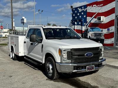 Used 2017 Ford F-350 Crew Cab Knapheide Service Truck for sale #B14677 - photo 1