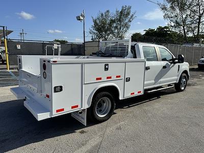 Used 2017 Ford F-350 Crew Cab Knapheide Service Truck for sale #B14677 - photo 2