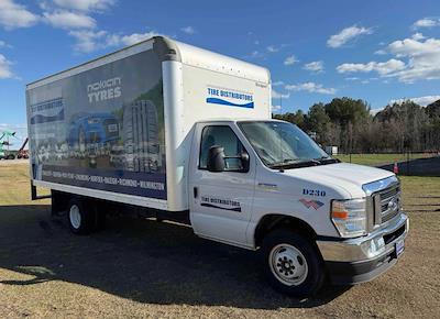 Used 2022 Ford E-350 - photo 1