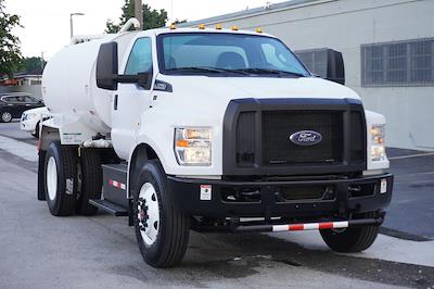 Used 2018 Ford F-750 2,000.00 Water Truck for sale #F06897 - photo 1