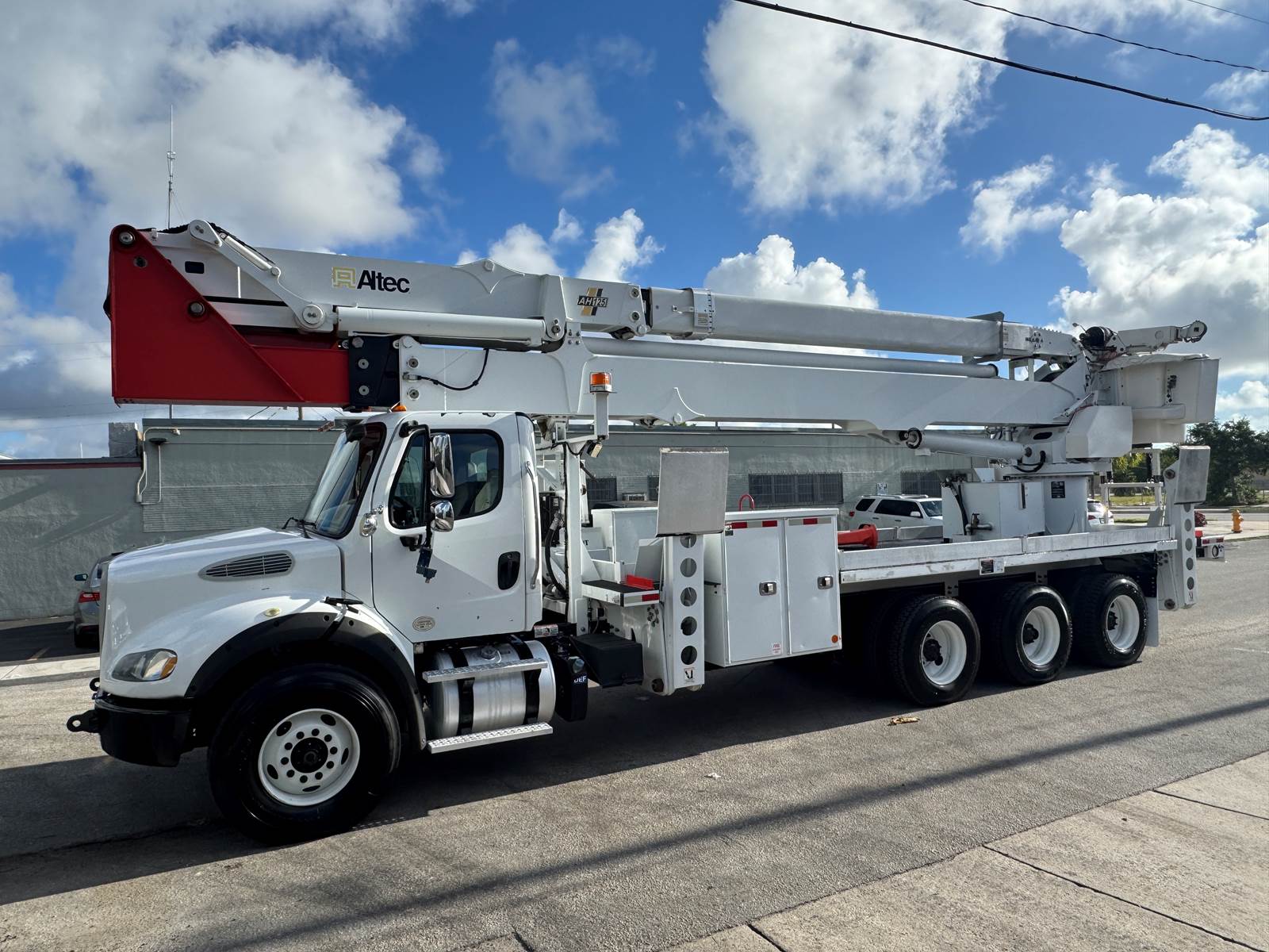 Used 2015 Freightliner M2 112 - photo 8