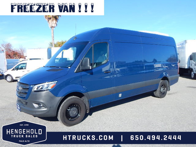 Mercedes Benz Sprinter Used Refrigerated Van For Sale Used 2021