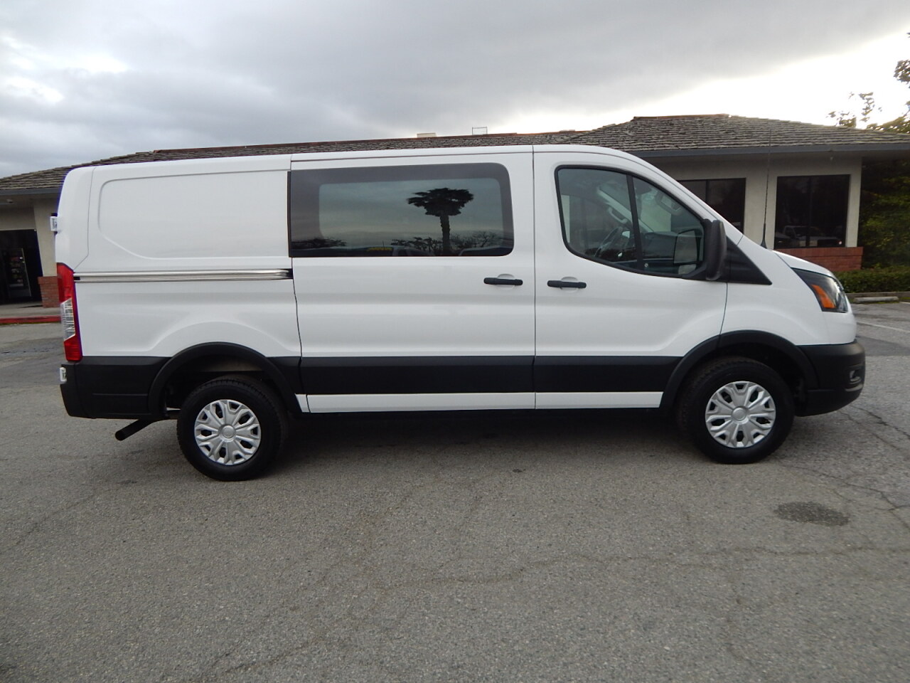 Used 2024 Ford Transit 250 - photo 11