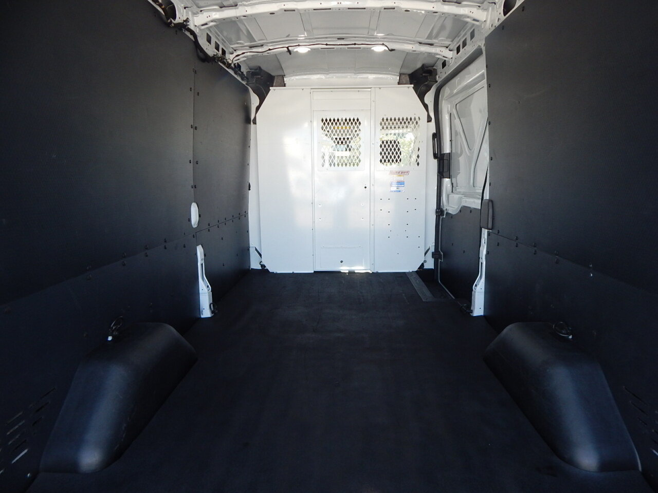 Used 2020 Ford Transit 250 - photo 6