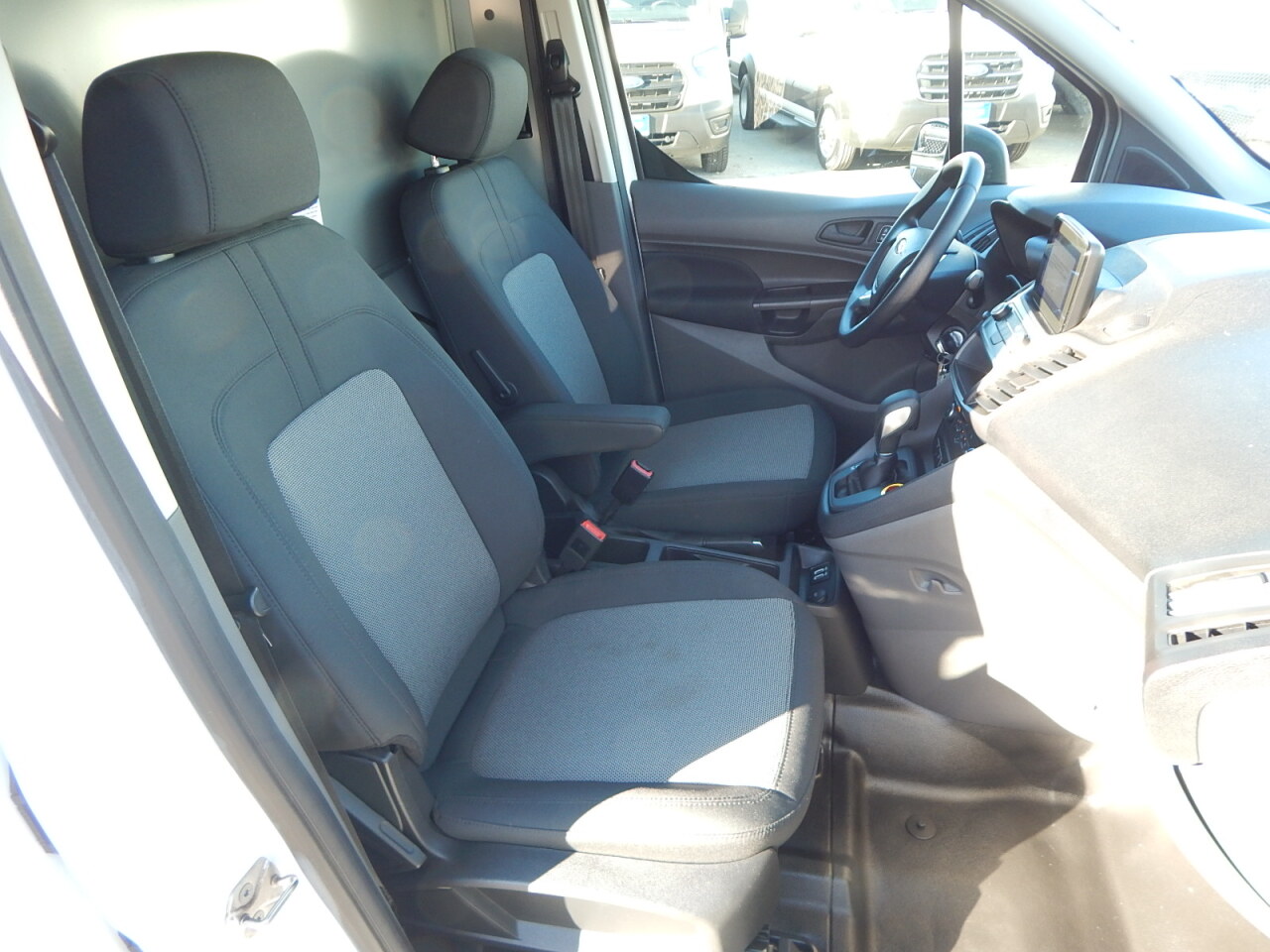 Used 2020 Ford Transit Connect - photo 22