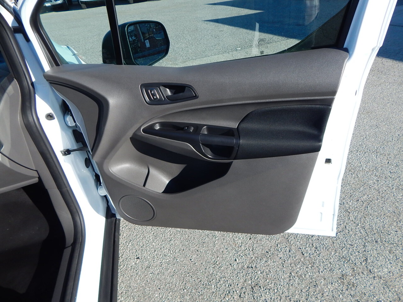 Used 2020 Ford Transit Connect - photo 23