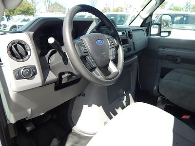 Used 2021 Ford E-450 - photo 1