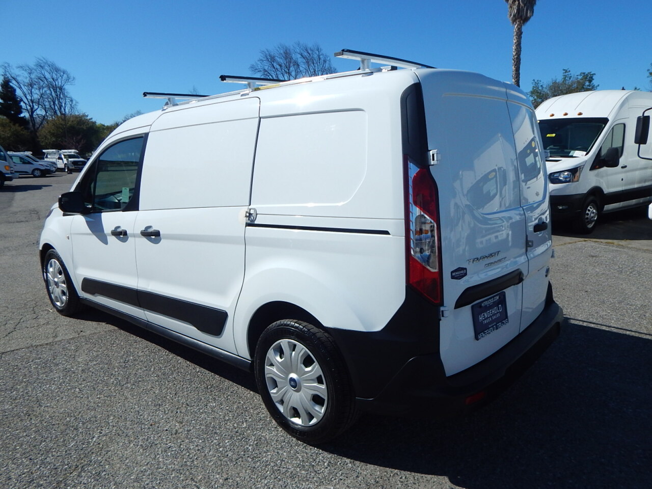 Used 2020 Ford Transit Connect - photo 2