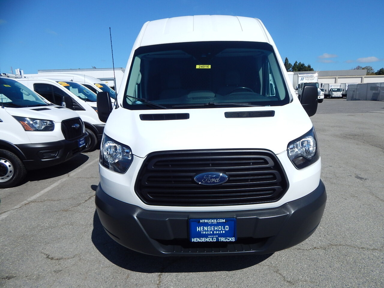 Used 2017 Ford Transit 250 - photo 13