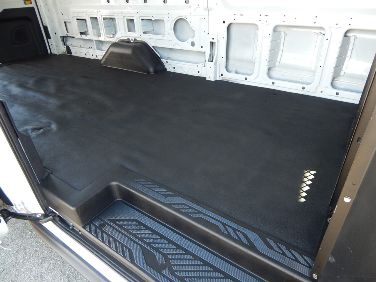 Used 2017 Ford Transit 250 - photo 15