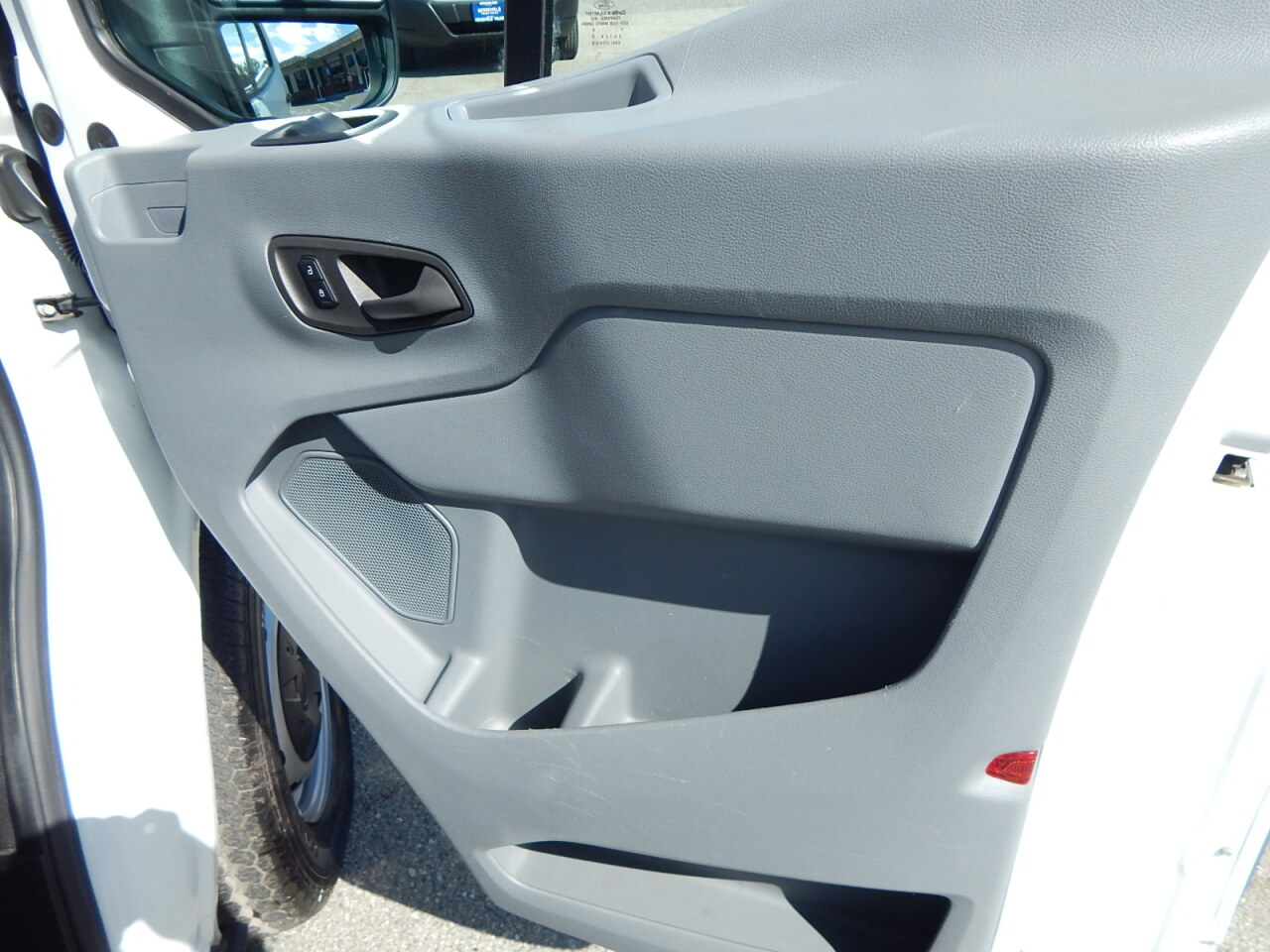 Used 2017 Ford Transit 250 - photo 24