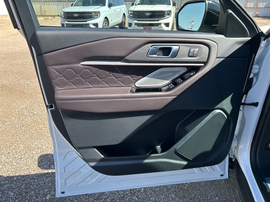 New 2026 Ford Explorer - photo 12