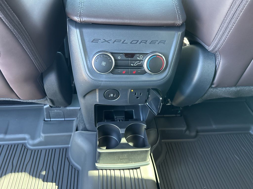 New 2026 Ford Explorer - photo 37