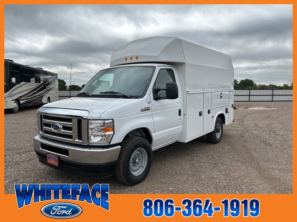 New 2025 Ford E-350 - photo 5