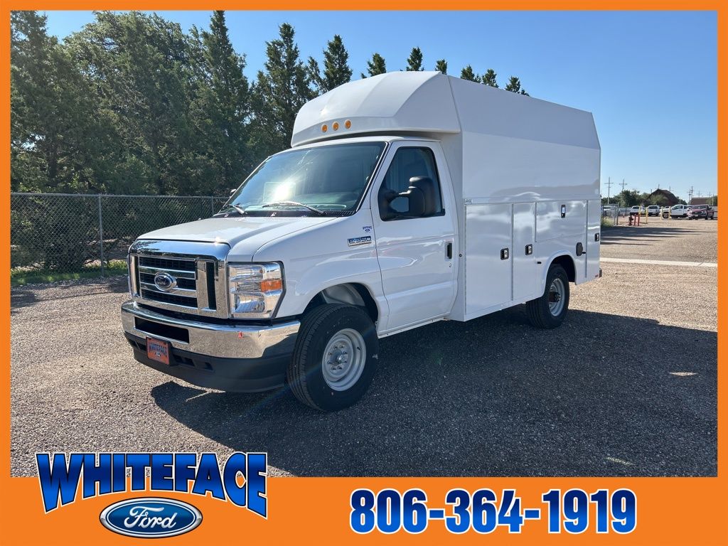 New 2025 Ford E-350 - photo 5