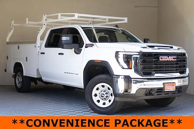 Used 2025 GMC Sierra 3500 - photo 1