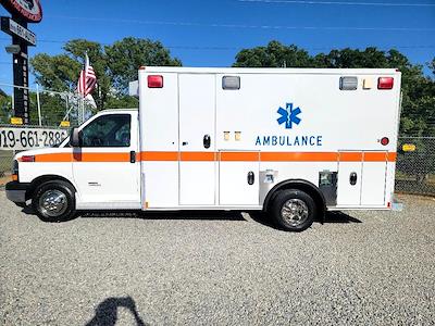 Used 2013 Chevrolet Express 4500 Ambulance for sale #1 - photo 2