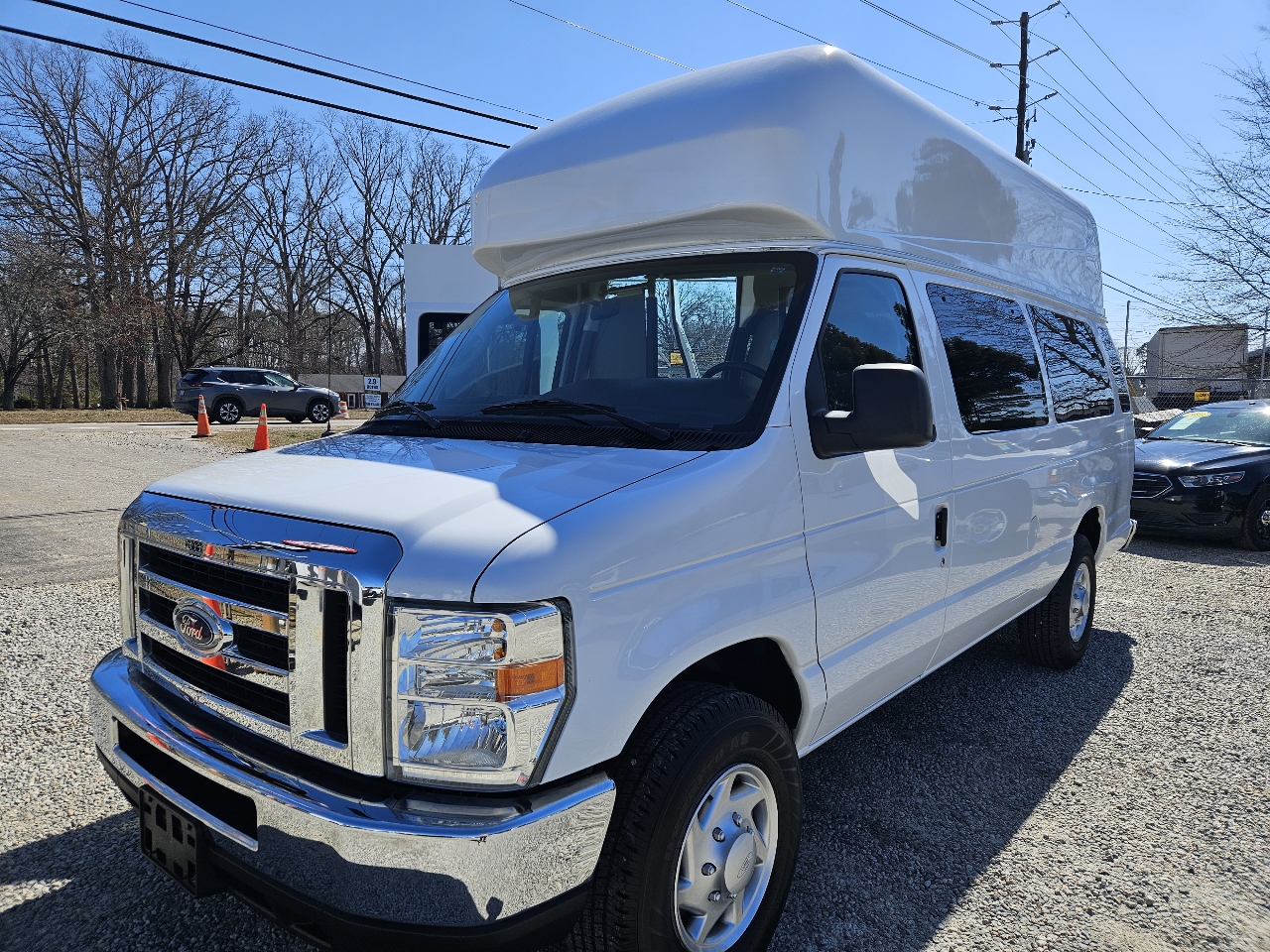 Used 2014 Ford E-350 - photo 7