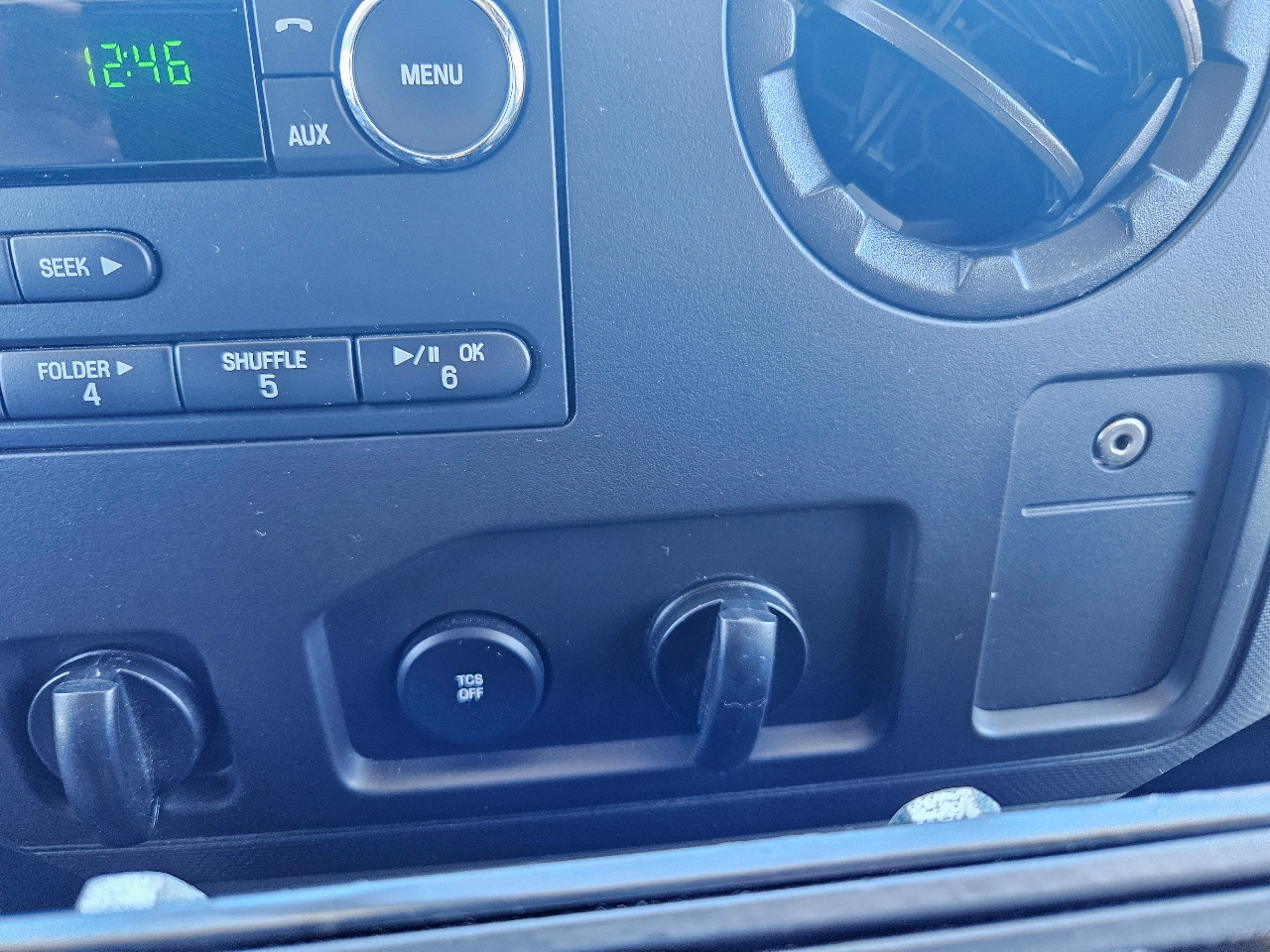 Used 2014 Ford E-350 - photo 45