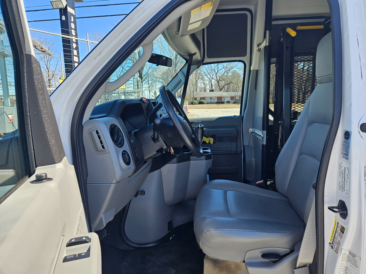 Used 2013 Ford E-350 - photo 12