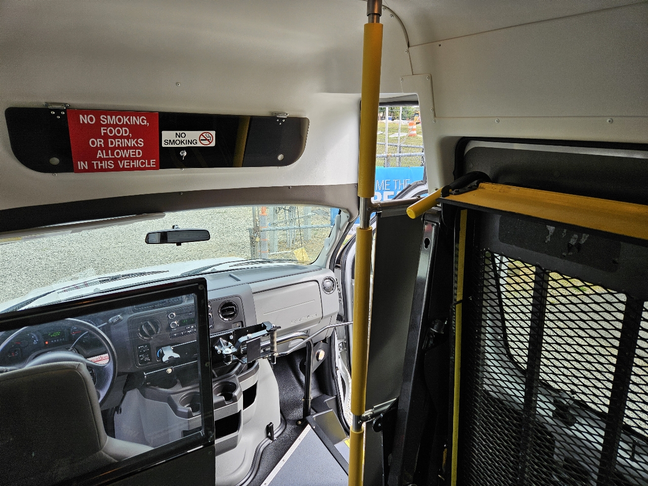 Used 2013 Ford E-350 - photo 42