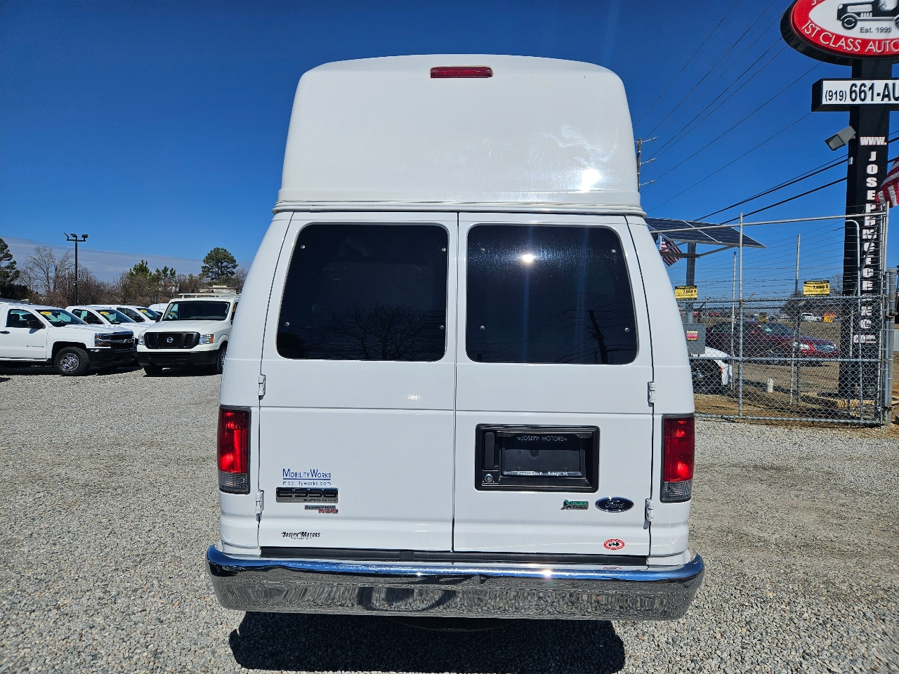 Used 2013 Ford E-350 - photo 9