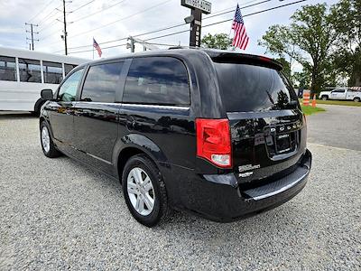 Used 2019 Dodge Grand Caravan SXT Minivan for sale #J25036 - photo 2